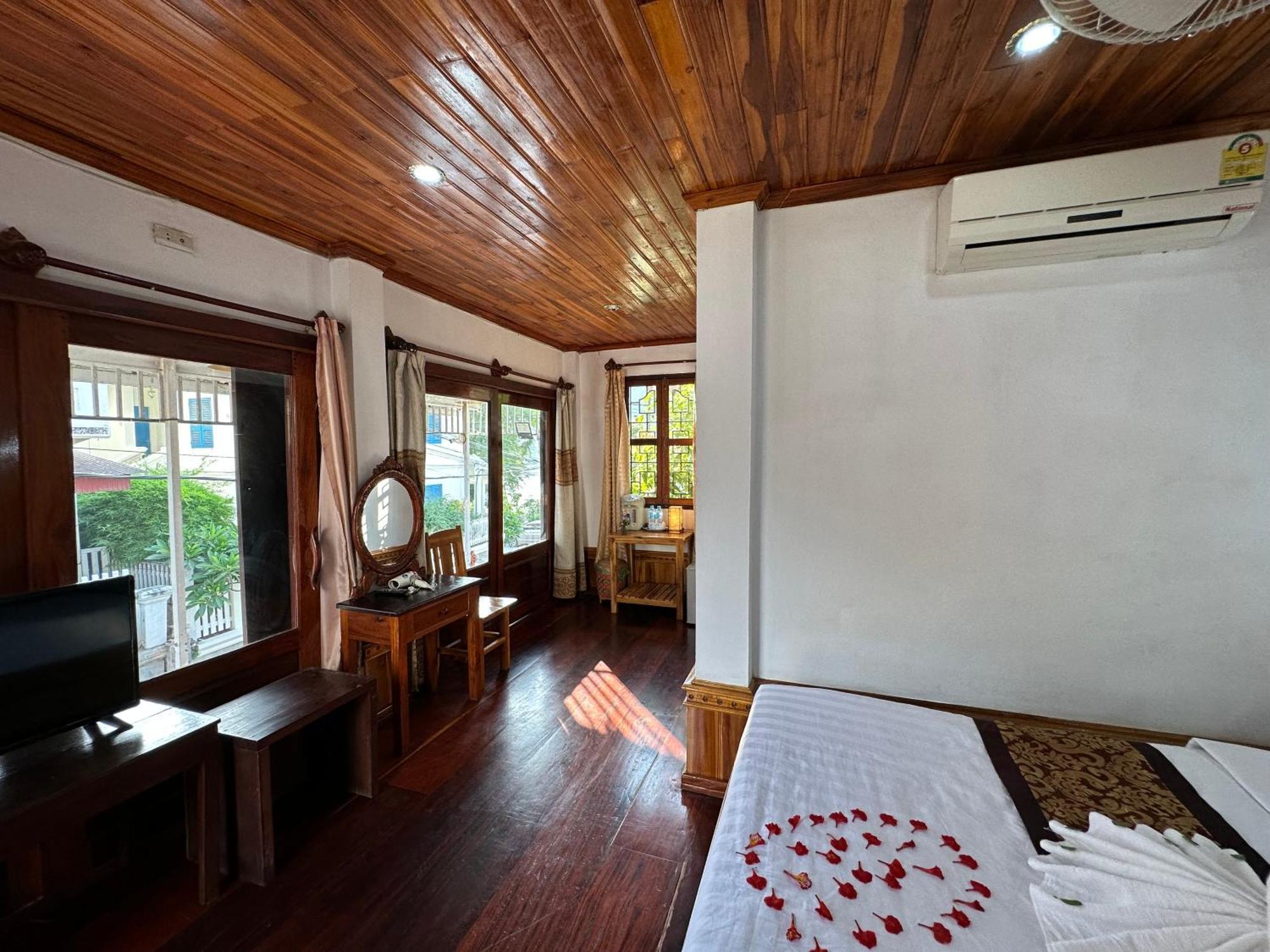 Villa Thida Mekong Riverside 루앙프라방 외부 사진